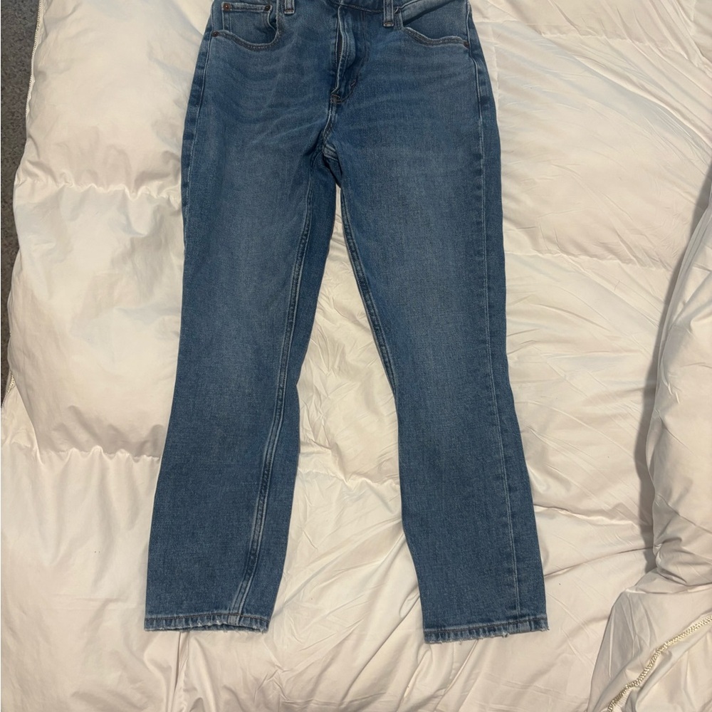 Abercrombie & Fitch Women's Straight Leg Blue Jeans